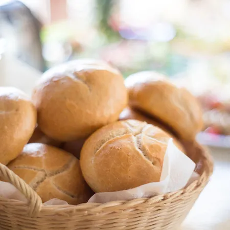 Dolce أوسترونيه مورسكية